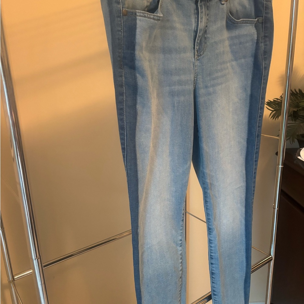 Torrid Light Blue Straight Leg jeggings super soft with dark blue accents.